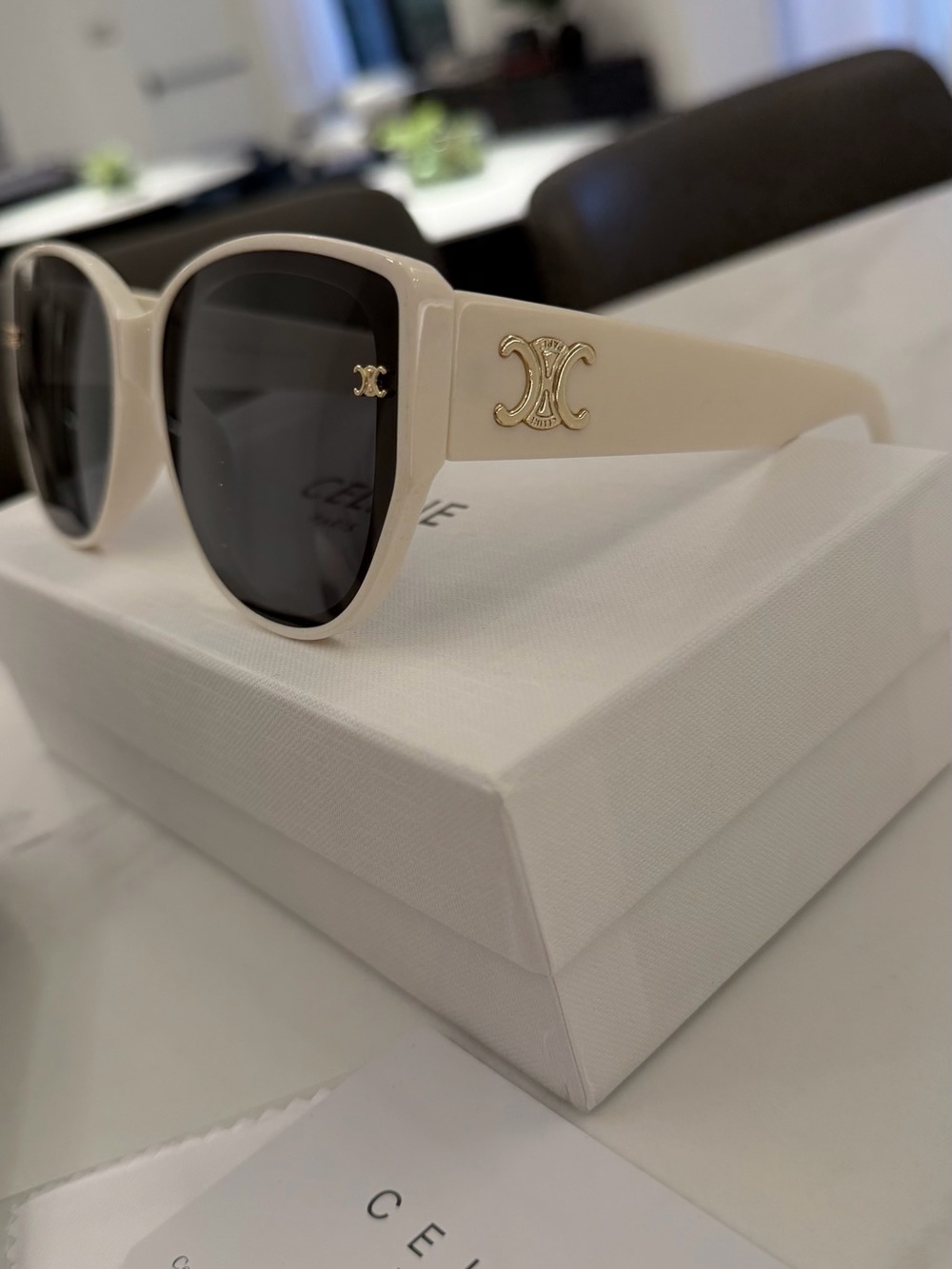 Celine Off White UV400 protection Cat Eye Frame Sunglasses Shades - Picture 8 of 11